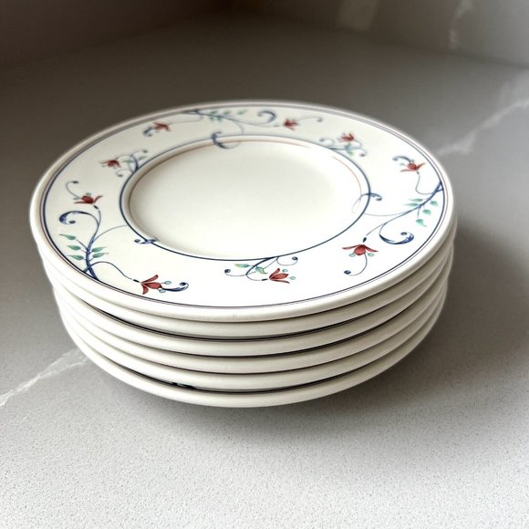 Mikasa Annette Intaglio Lot of 6 Dessert Plates Pot Made In Japan Floral White - Picture 1 of 5